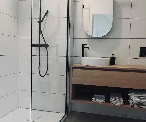 Le Grenier - Le Cercle * مارشه ان فامن